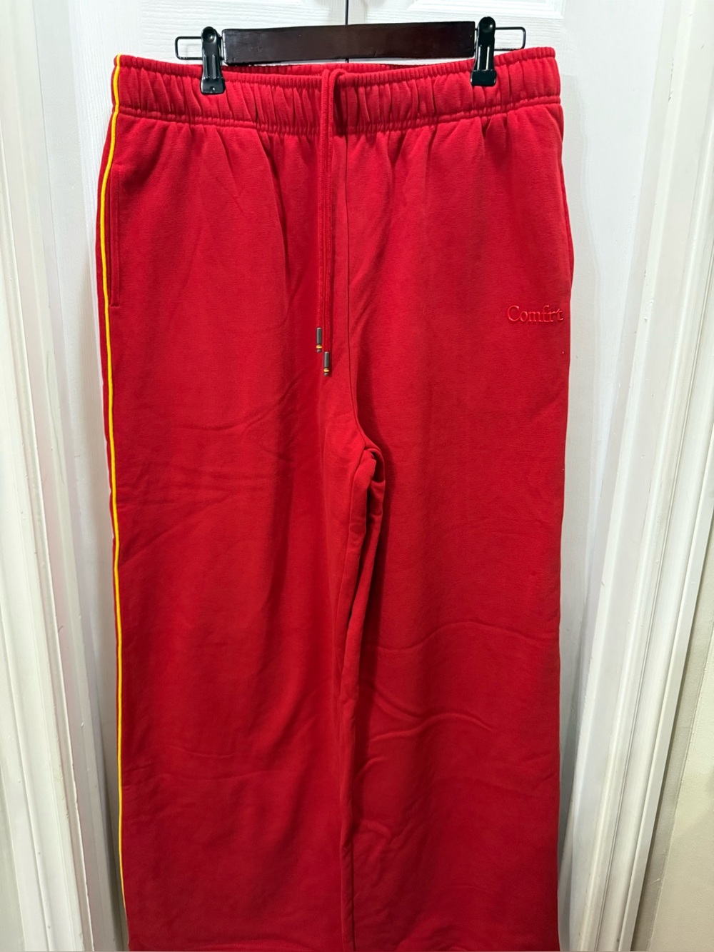 Comfrt sweatpants with straight leg
